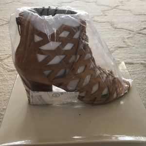 Marc Fisher Lace Up Booties Block Heel